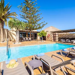 villa-santana-conil.in-canary-islands.com/